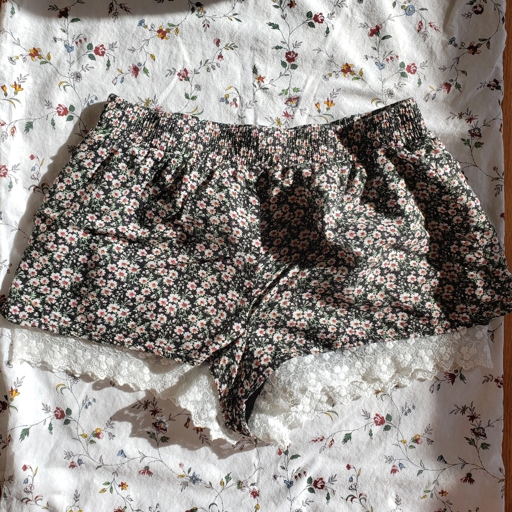 Forever 21 Floral Lace Shorts